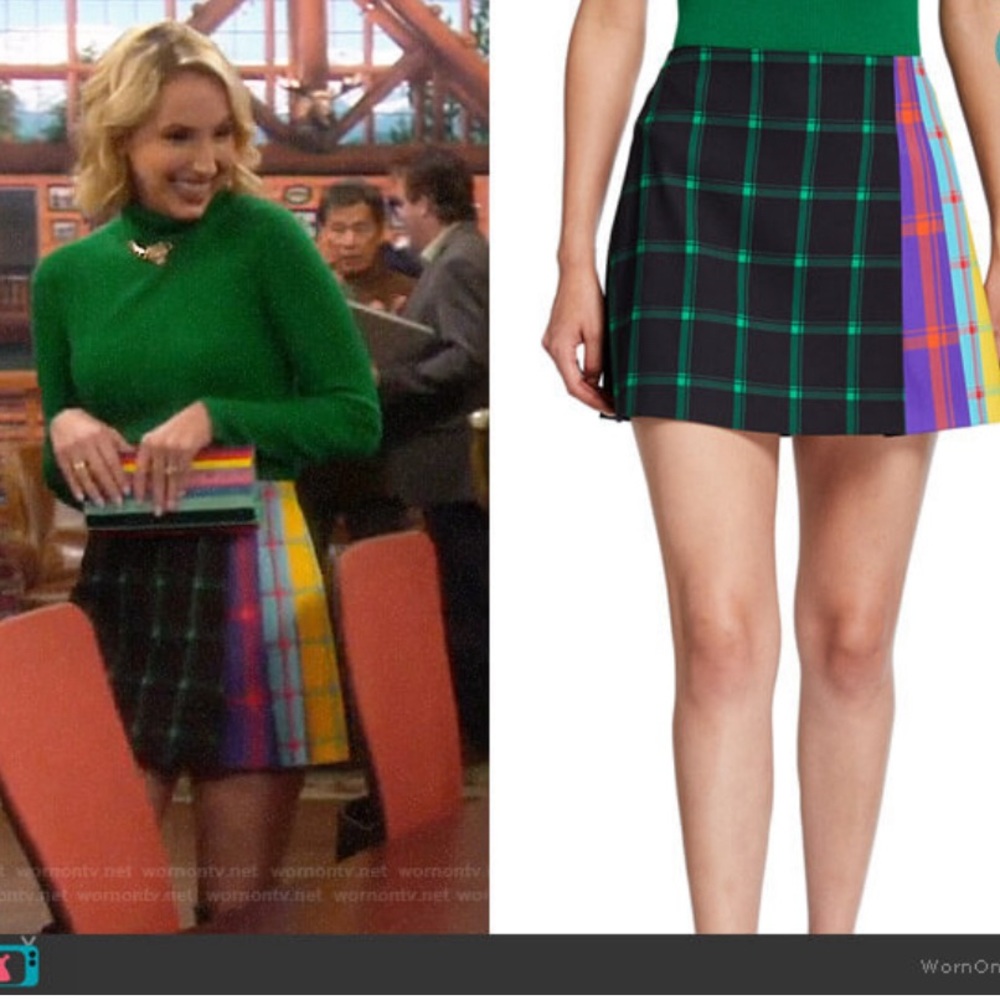 Alice + Olivia by Stacey Bendet, mini skirt in black and green plaid size 4
